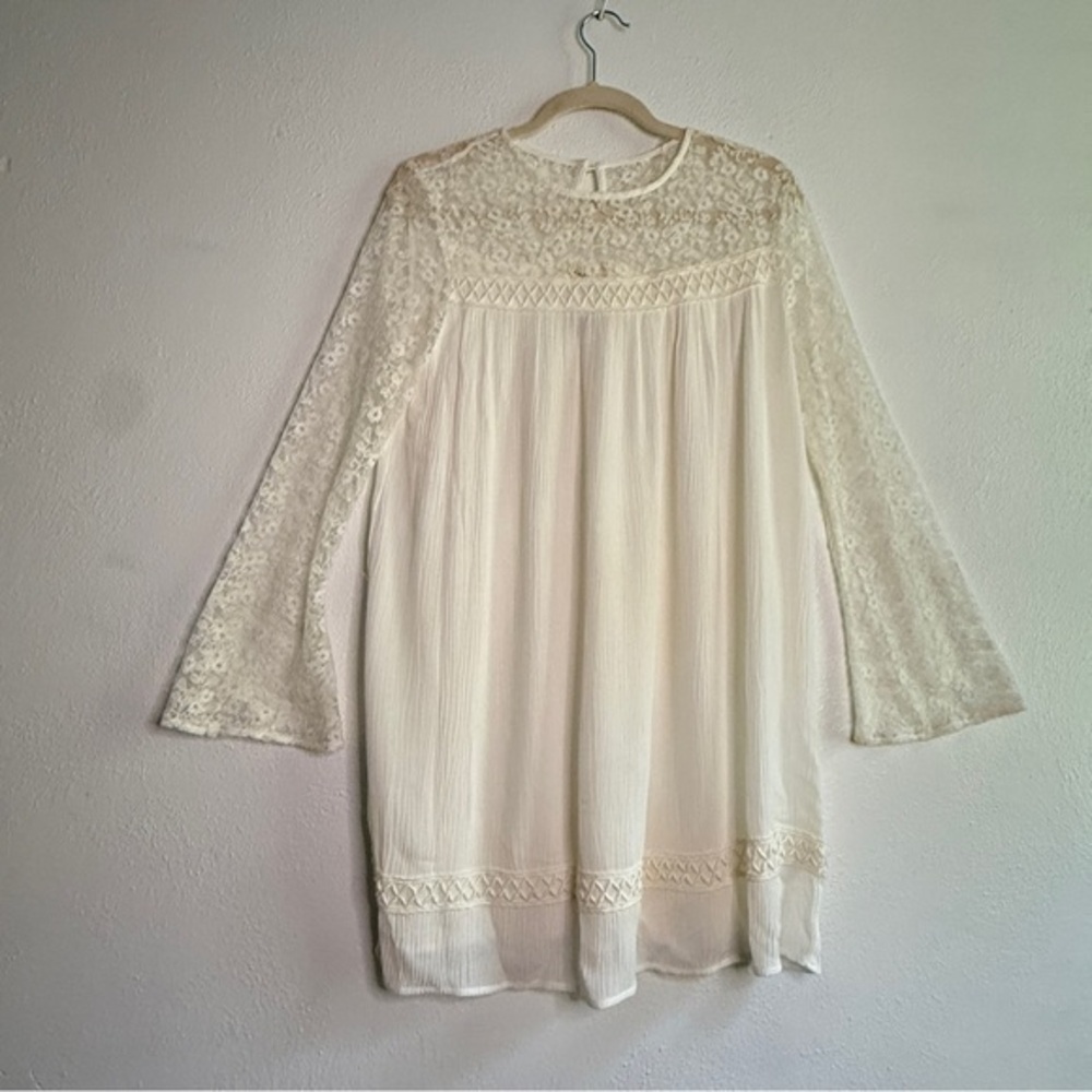 Indigo Soul Elegant Lace Long Bell Sleeved Dress. Sz S. NWT.